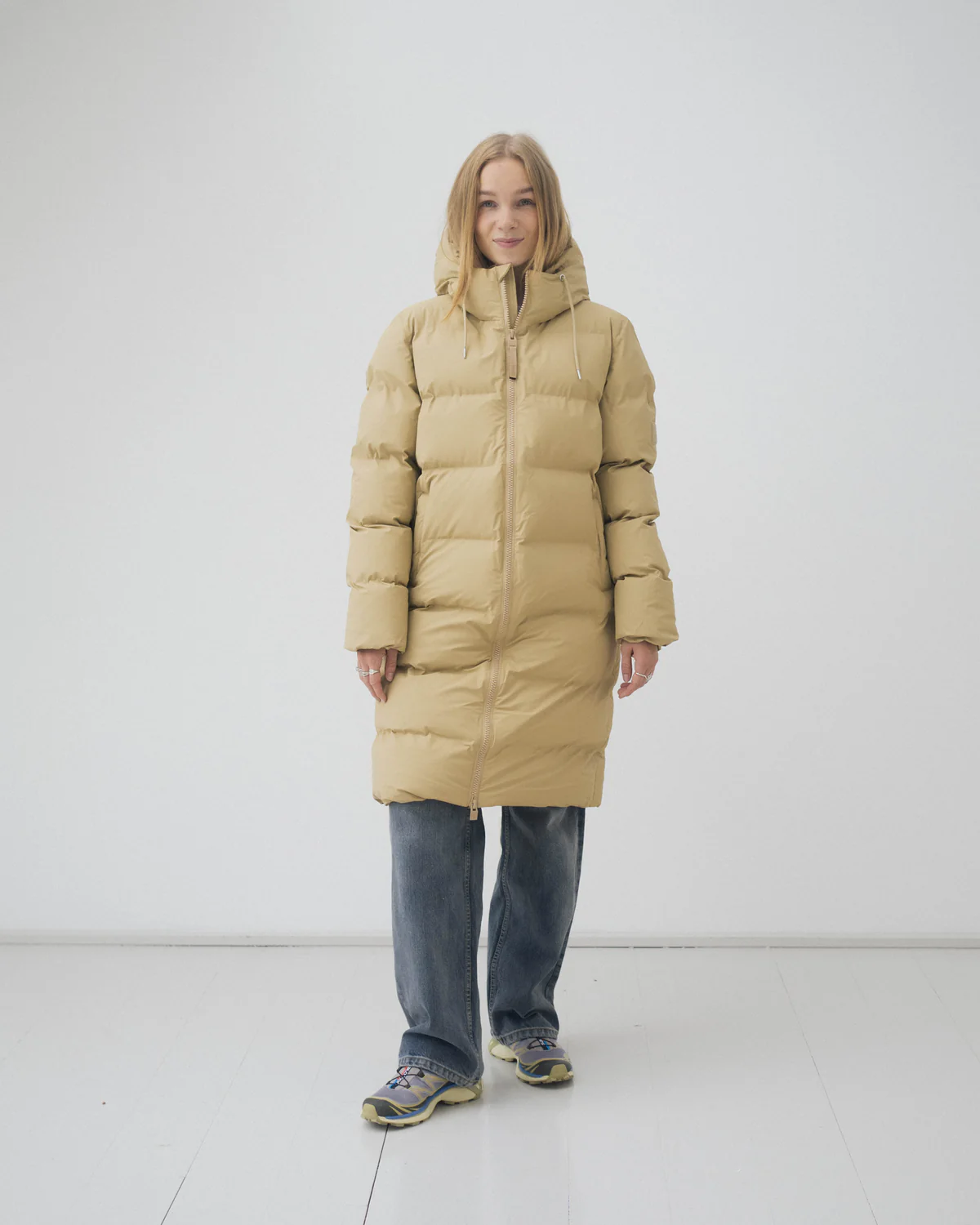 Alta Long Puffer Jacket W3T4 - Sand - Image 5