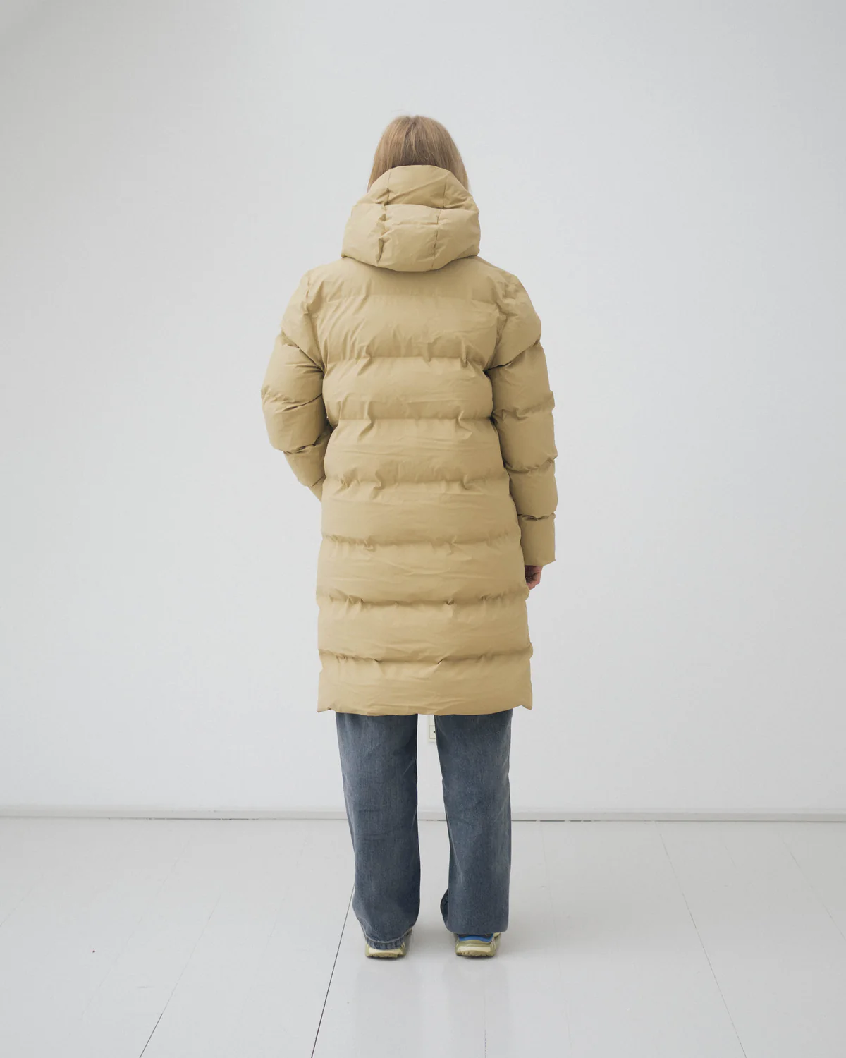Alta Long Puffer Jacket W3T4 - Sand - Image 7