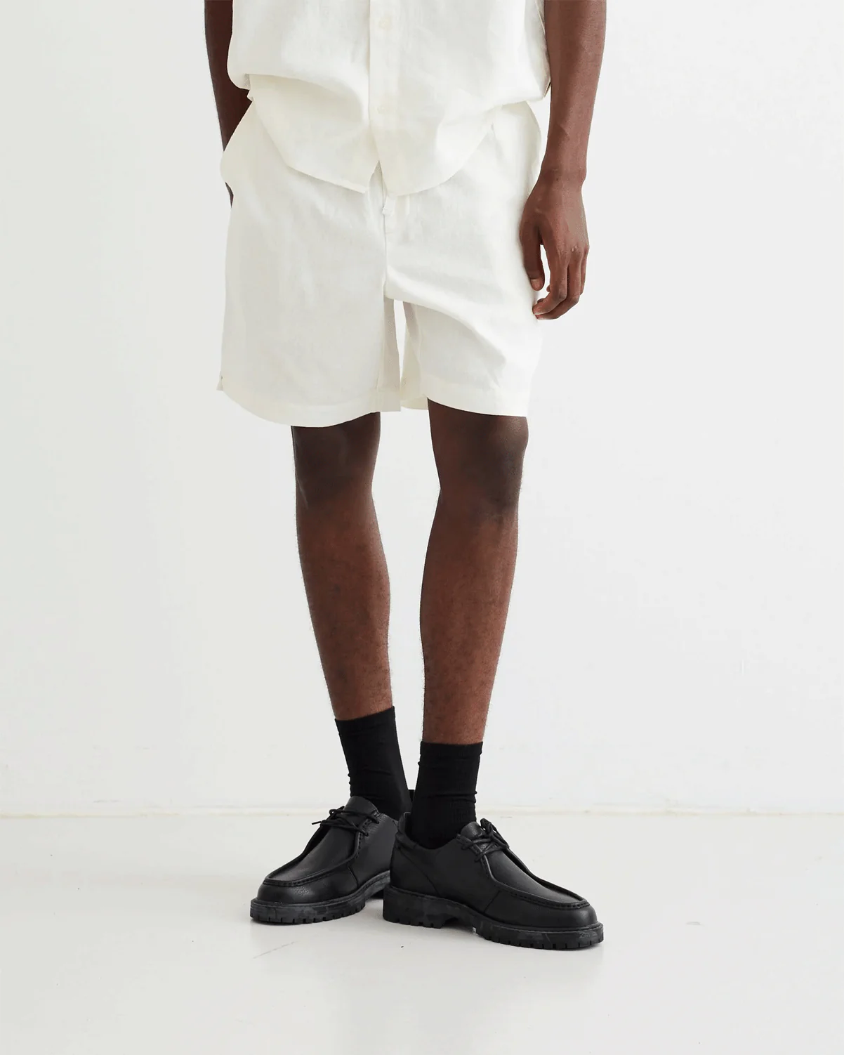 Bommy Linen Shorts - Off White - Image 2
