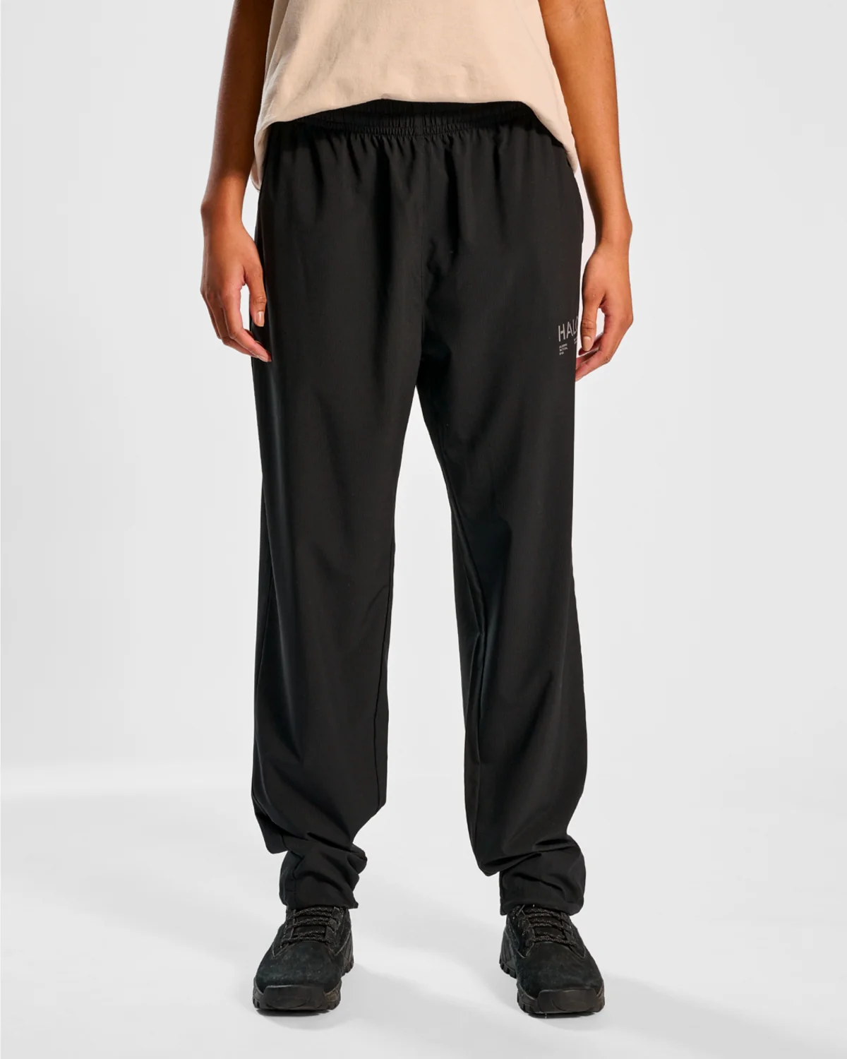 Halo Tech Pants - Black - Image 3