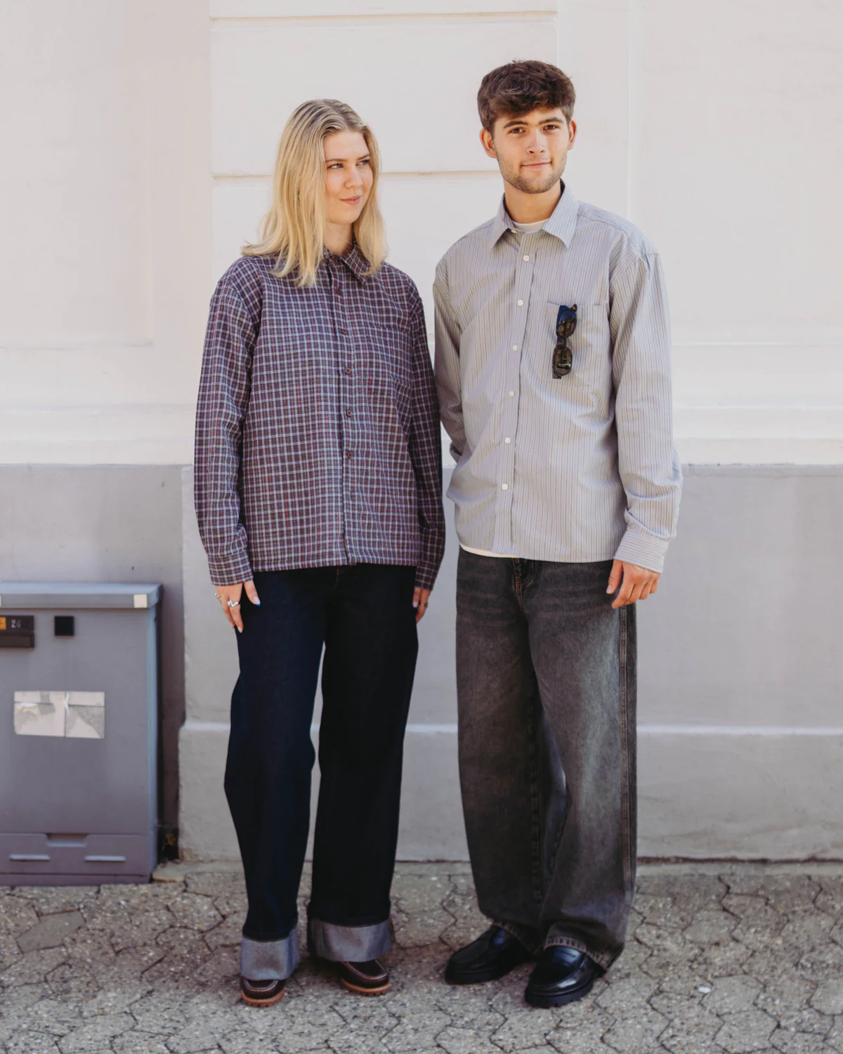 Noel Fold Jeans - Image 4