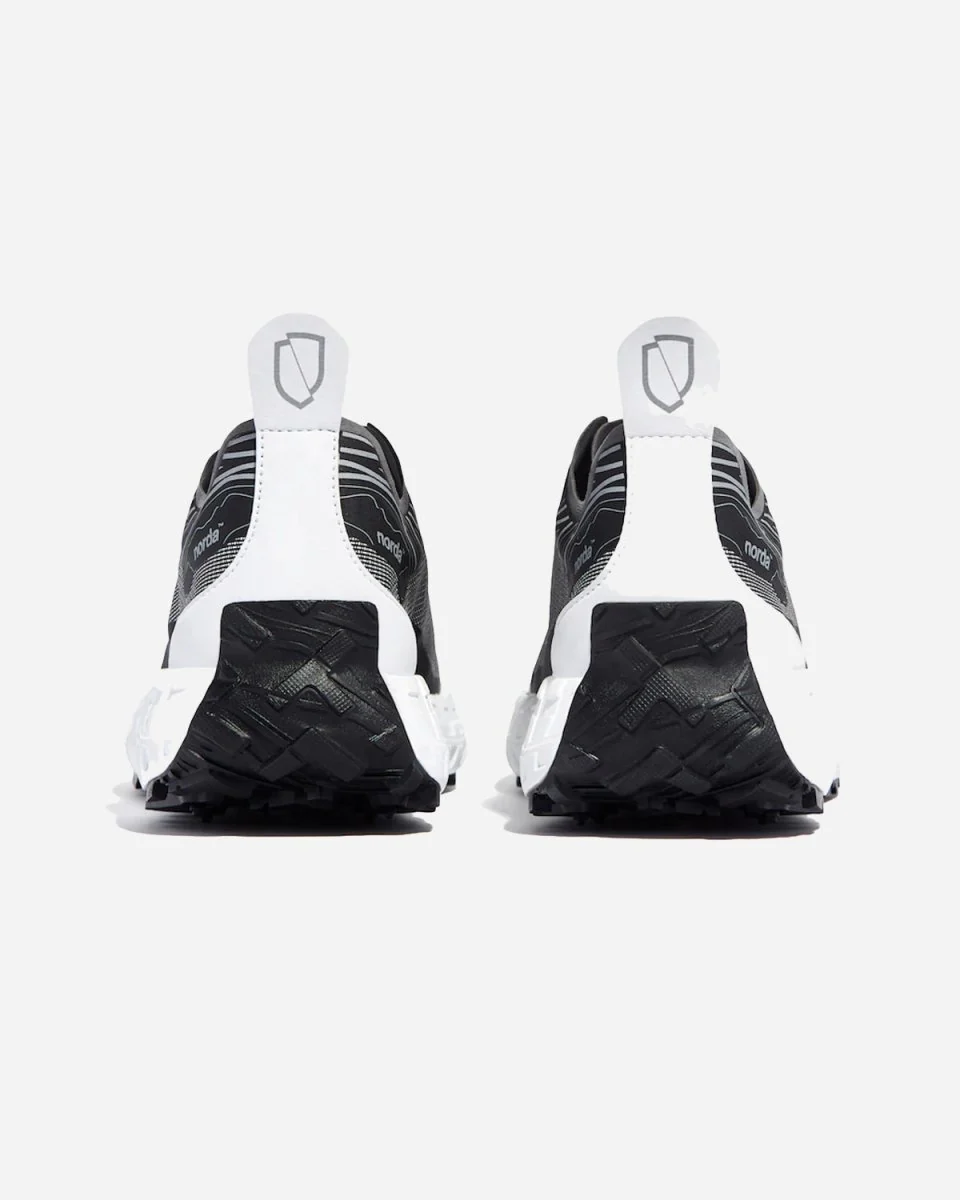 Norda 001 M - Black/White - Image 3