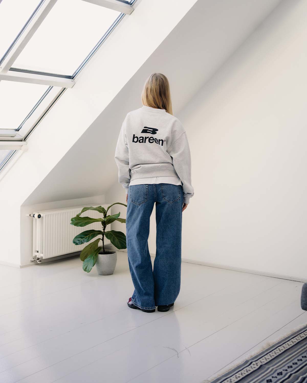 Oversized Crewneck Logo 2.0 - Image 4