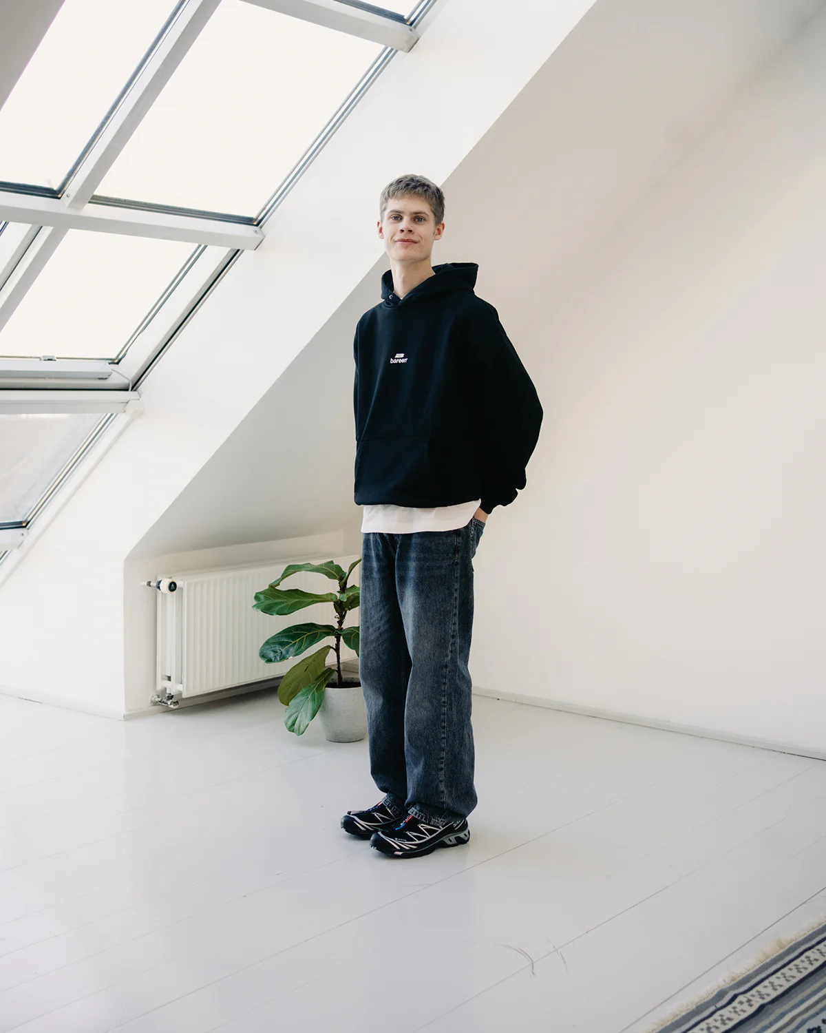 Oversized Hoodie Logo 2.0 - Image 5