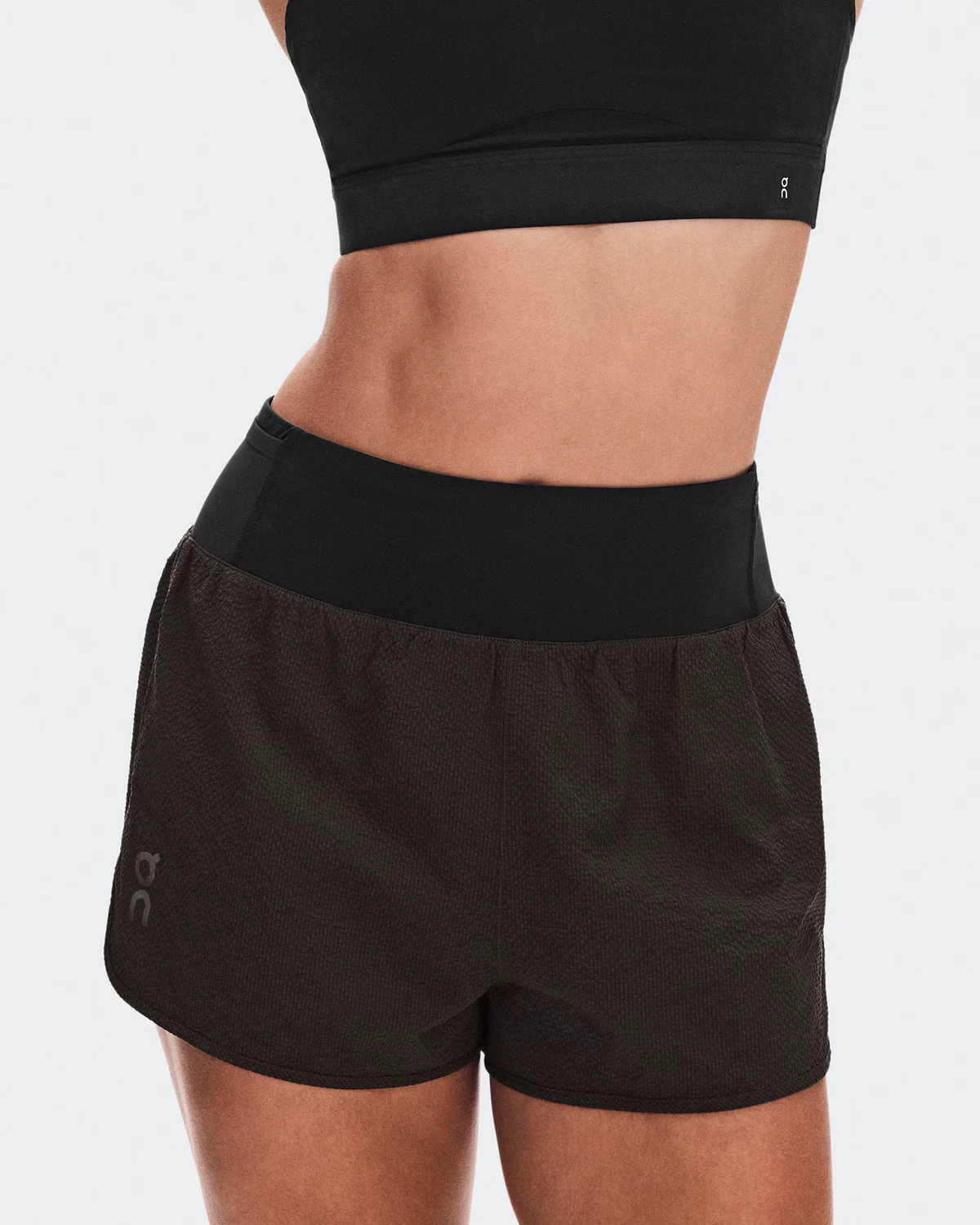 Performance Volt Shorts Women - Image 6