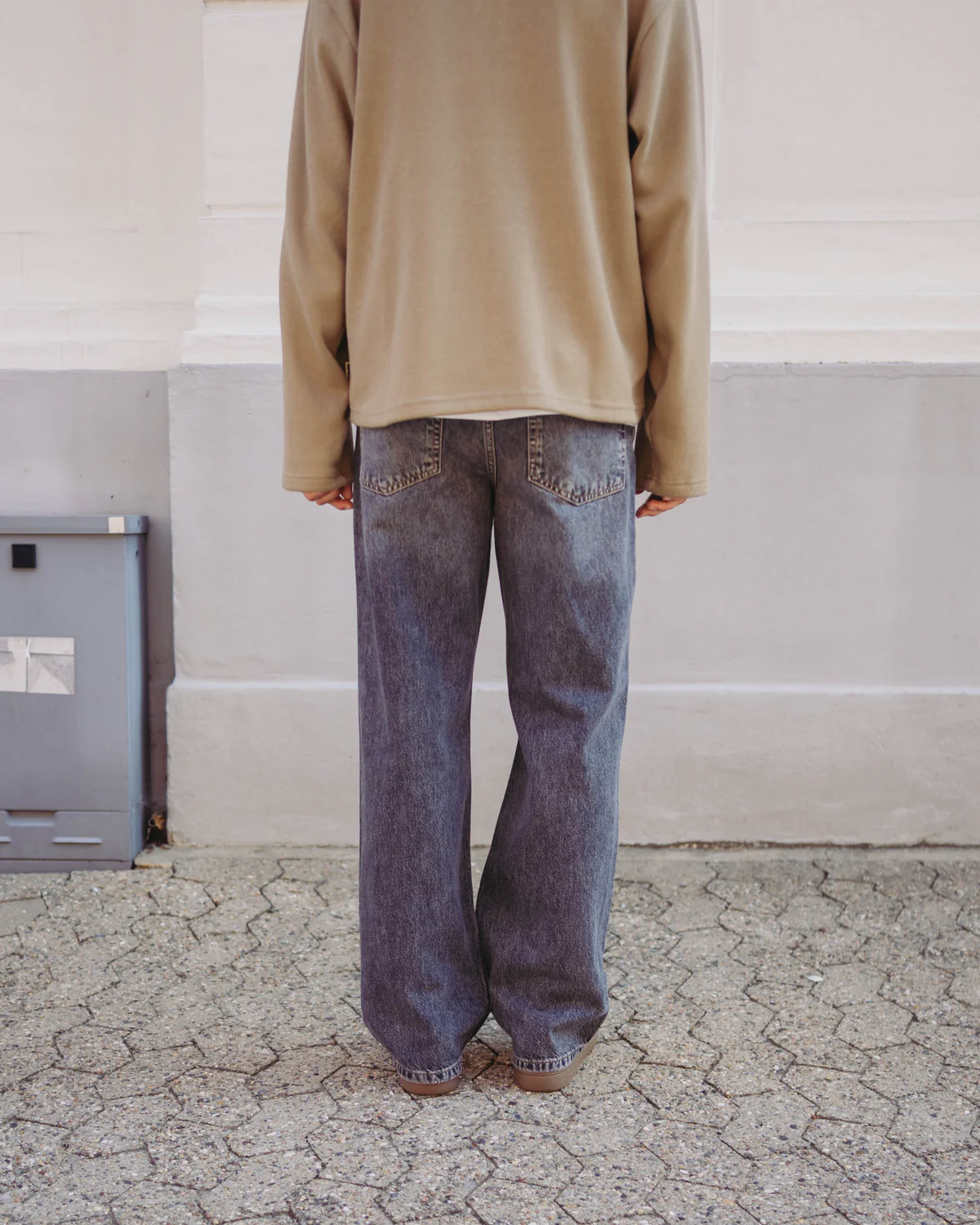 Rami Shadow Jeans - Image 4