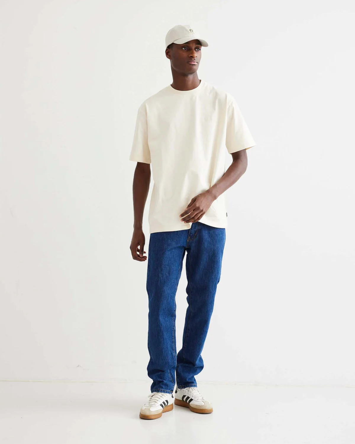 WBDoc 90's Rinse Jeans - Image 3